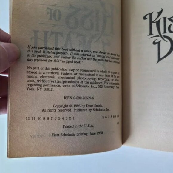 5/$12 YA Vintage Books Dark Moon 1 2 Moore Kiss of Death Dreams Revenge Witch - Picture 8 of 12